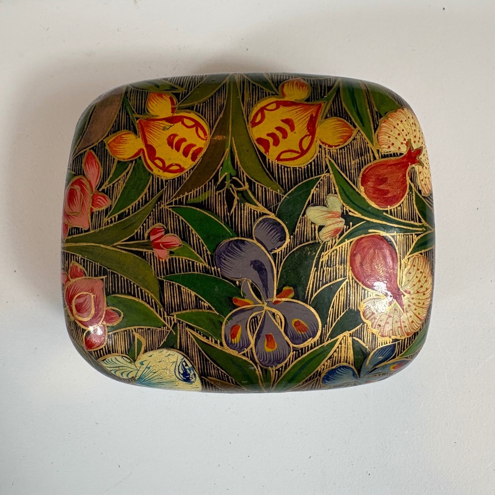 Vintage Kashmiri‎ Paper Mache Trinket Box Hand Painted Floral India